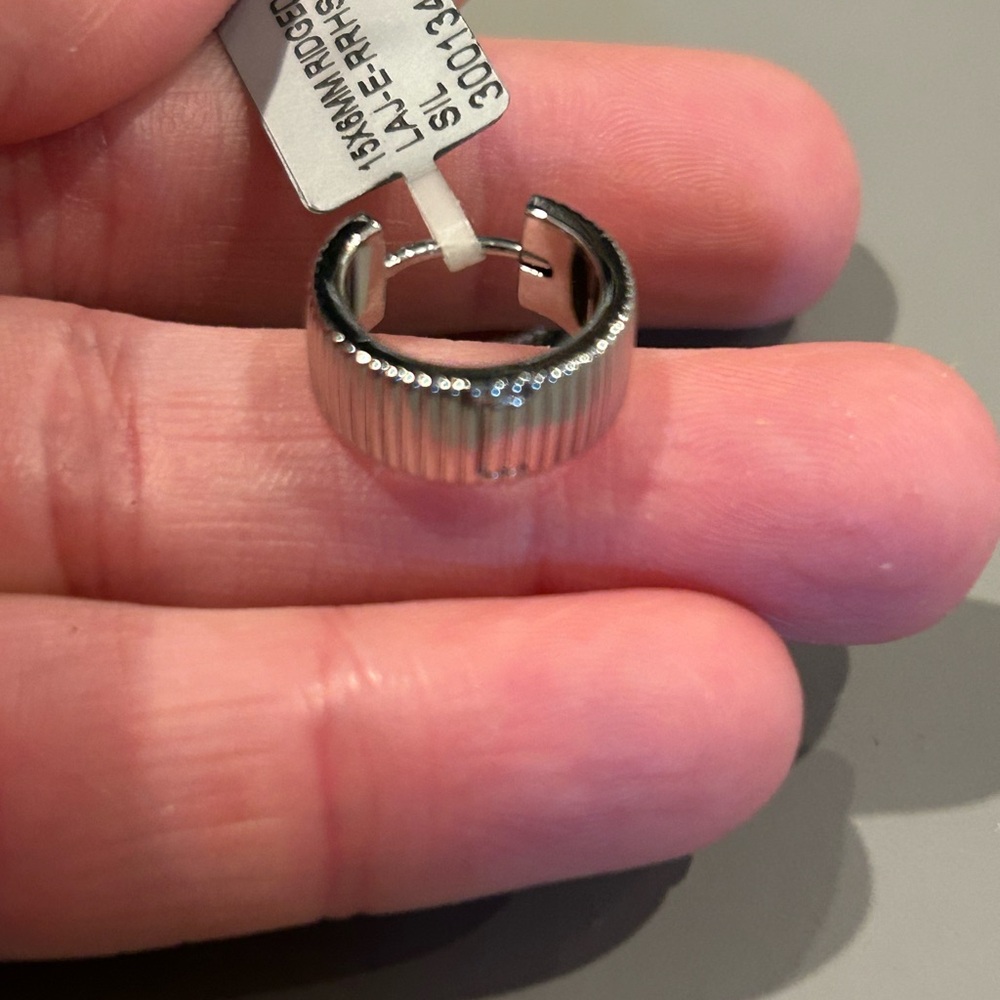 Silver Ribbed small Hoop Earrings - Picture 2 of 2